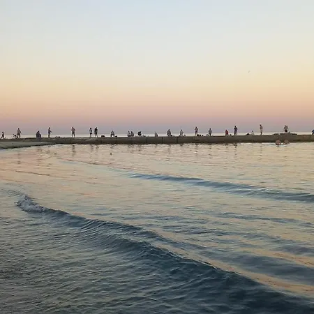 Platinum Apartment *